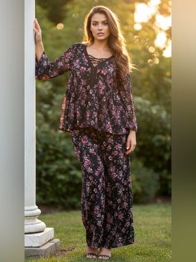Torrid Black Floral Print Chiffon Bell Sleeve Tunic Womens Plus Size 4X
